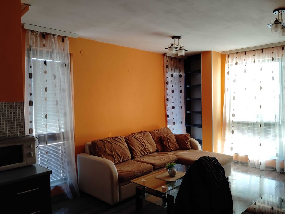 Дава се под наем Двустаен апартамент в Пазарджик, Идеален център - 74 кв.м за 280.5 € - Снимка #2