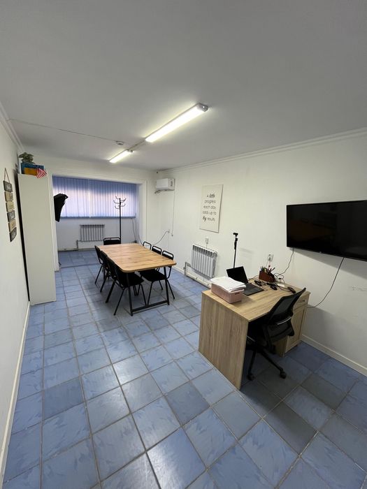 Продается коммерческое помещение в центре города