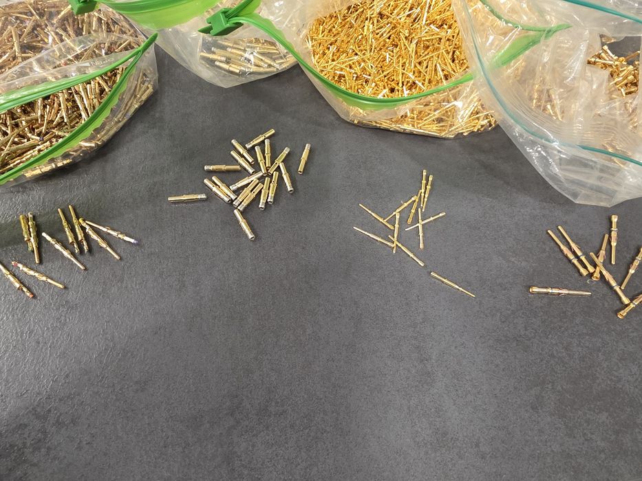 Pini auriti,tranzistori,circuite integrate,bga,procesoare,cipuri