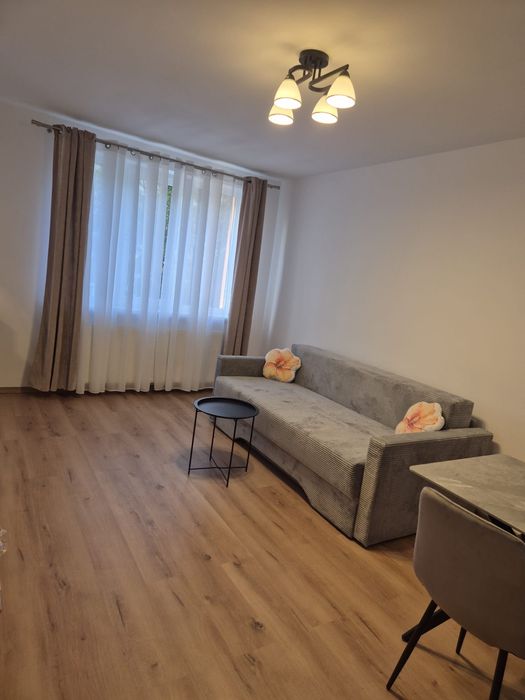Inchiriez apartament, et. 1, Cartier Strand