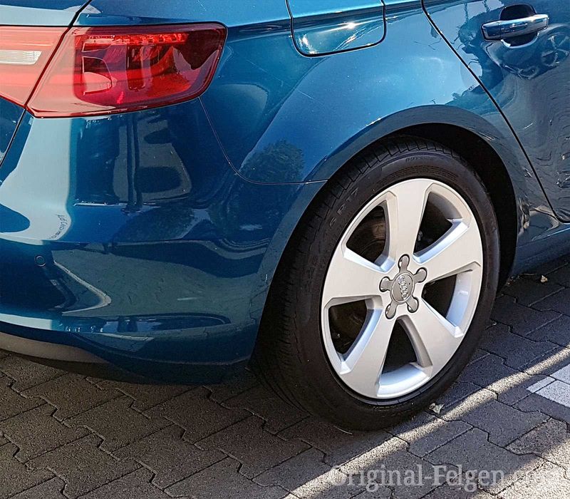 Оригинални лети джанти от Audi A3 5х112, 6J x 17H2 ET48.