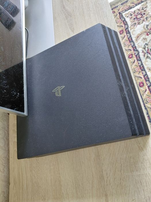 Пс 4про с 3джостиками 120к тенге