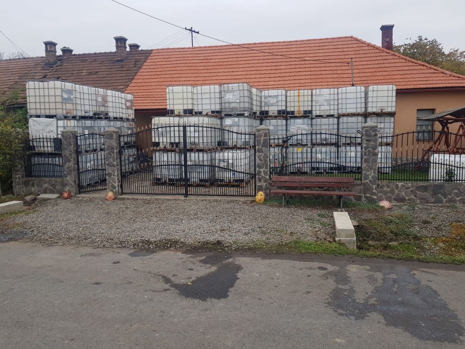 Butoi 1000 litri    bazin   Ibc 1000 l fosa  cub 1000 litri