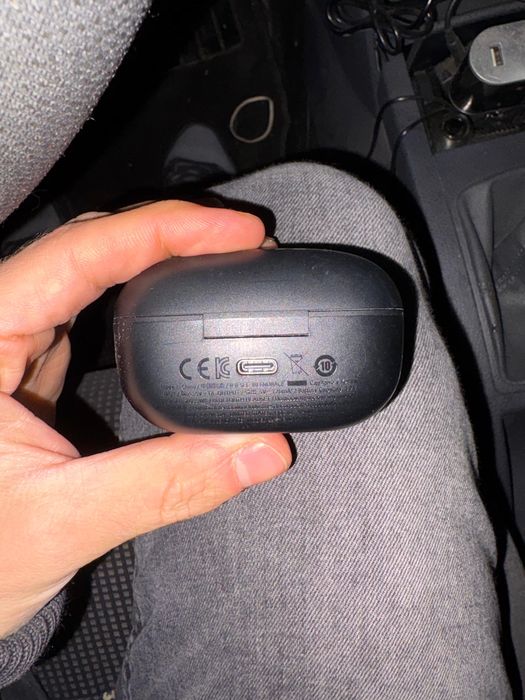 Vând Casti JBL  stare foarte buna