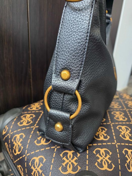 Guess дамска чанта "Camden medium shoulder bag"