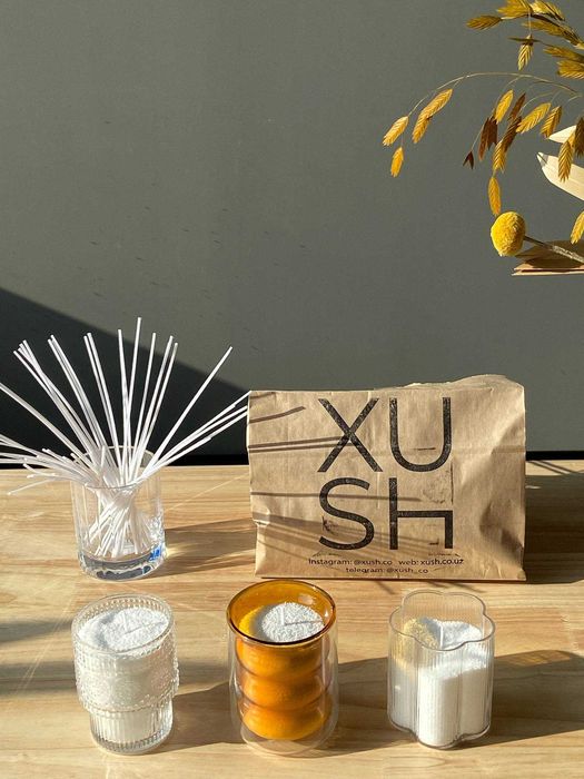 Гранулированный воск для свечей; Shamlar uchun granulalangan mum.