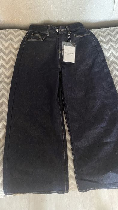 новые  широкие джинсы