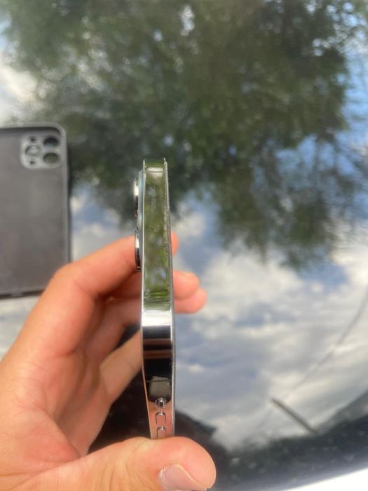 срочьно Придам Айфон 13 про Макс..