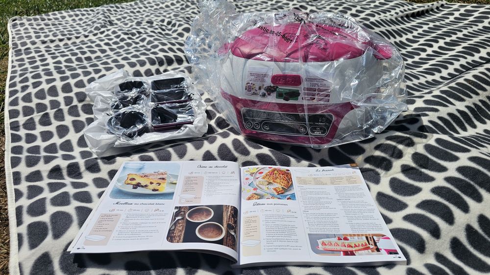 Cake factory / Фабрика за кексчета