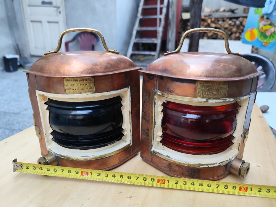 Чифт месингови навигационни фенери (ляв и десен борд)