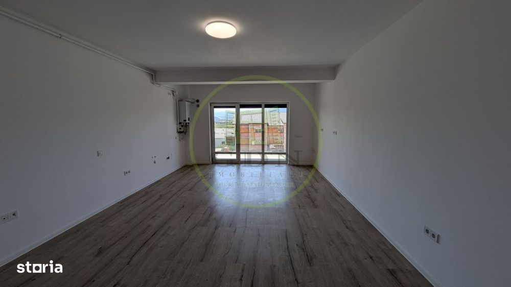 Vedere spre munti si parcare la DaVinci Homes - Apartament 1 camera de