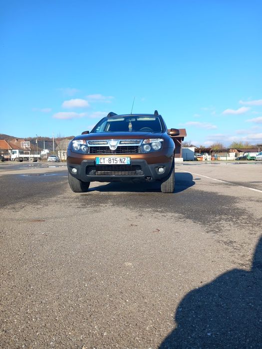 Vând Duster an 2013