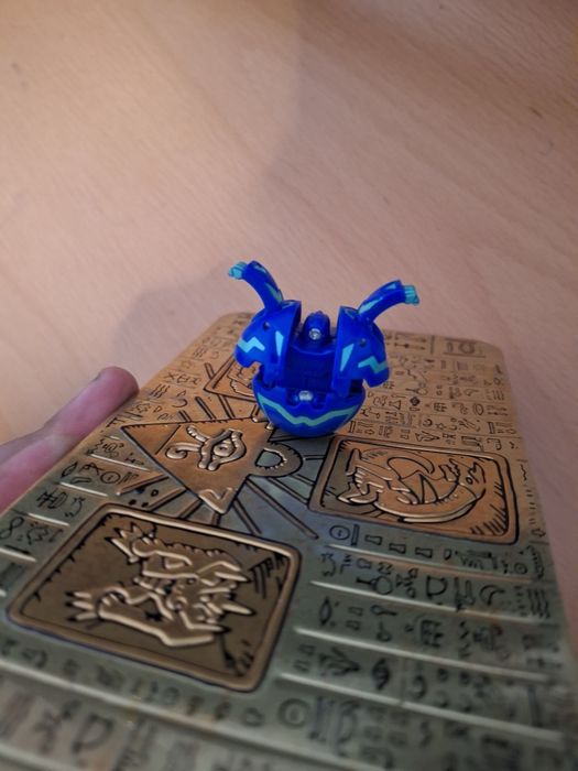Bakugan! Aquos Robotallion