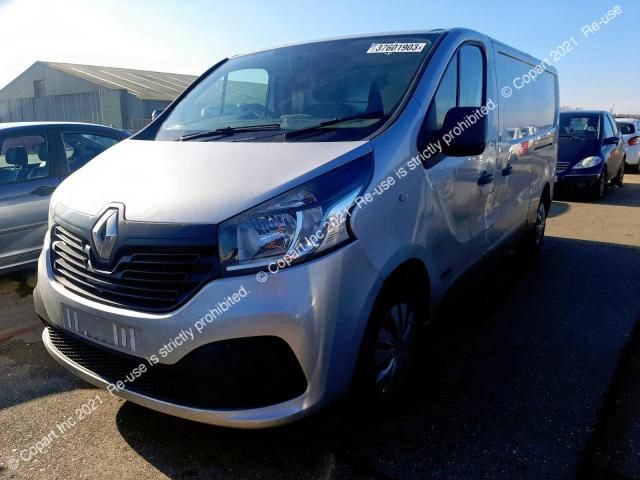 Dezmembrez Renault Trafic 3