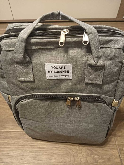 Rucsac 2 în 1 cu pat de bebe pliabil – ideal pentru călătorii