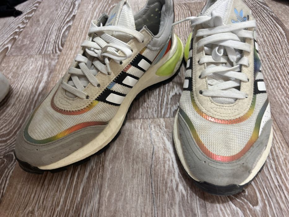 Кроссовка adidas