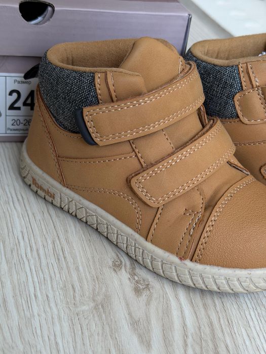 Продам Ботинки детские