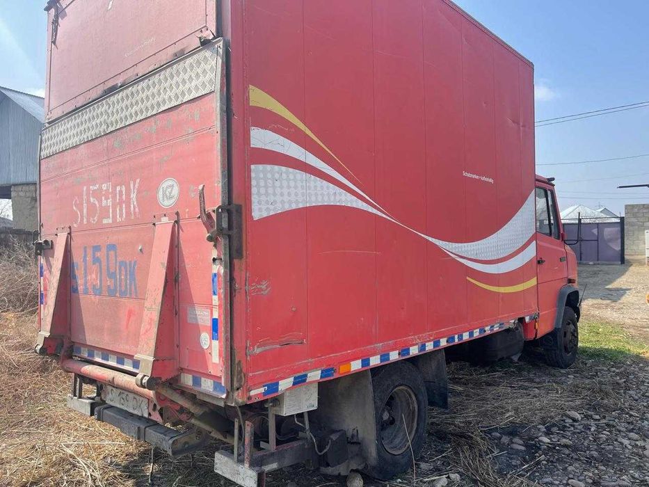 Mercedes-Benz 709D 1993 г