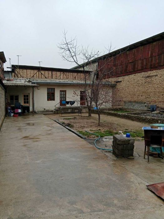 Uy sotiladi KELES 6 sotix