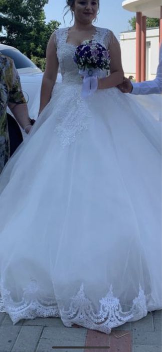 Rochie de mireasa tip printesa