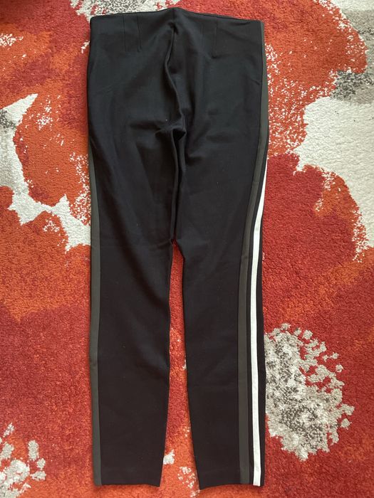 Pantaloni mulati tip colanti