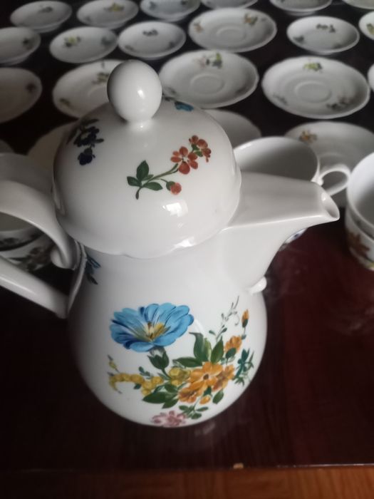 Продаётся чайный сервиз