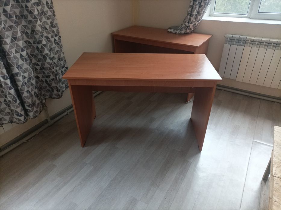 Продам столы, в наличии 7 штук
