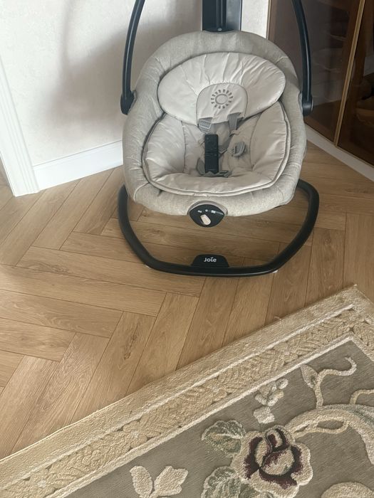 Продам шезлонг детский