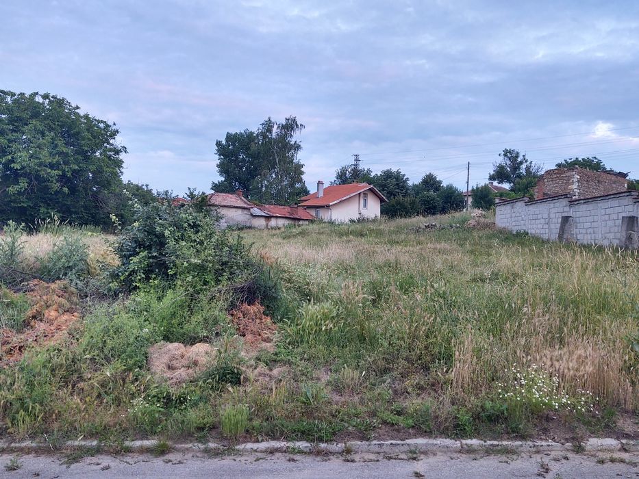 Най-ниска цена в района - Парцели УПИ 4бр. в регулация централна част