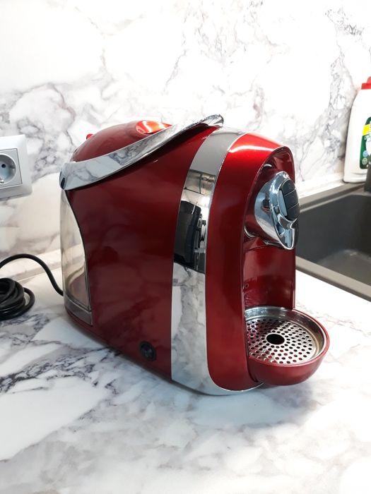 Кафемашина с капсули Tchibo Cafissimo Compact