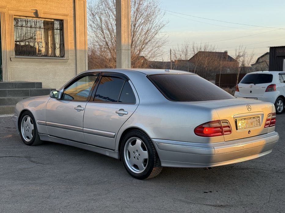 Мерседес Лупарик 2001 года 2.8