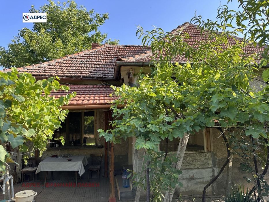 Продава се Къща в с. Писарово, Област Плевен - 90 кв.м за 227 €/кв.м - Снимка #1