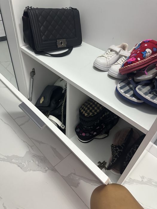 Портманто с огледало и закачалки