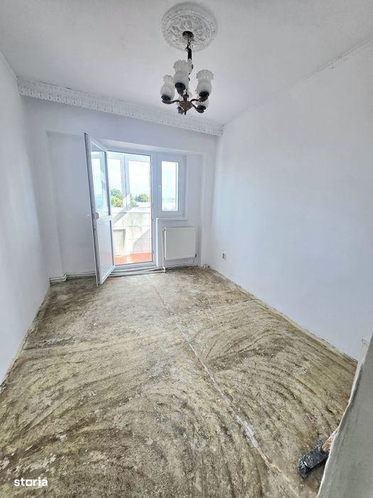 3 camere decomandate zona Bariera, sup 68 mp