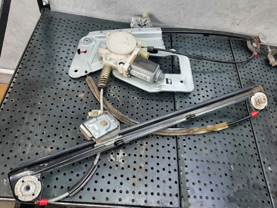 Macara cu motoras dreapta spate bmw seria 5 e39   eb