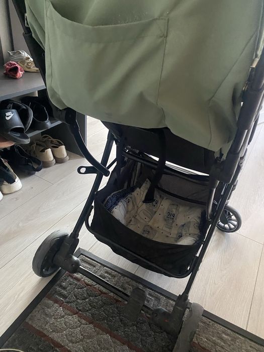 Продам прогулочную коляску