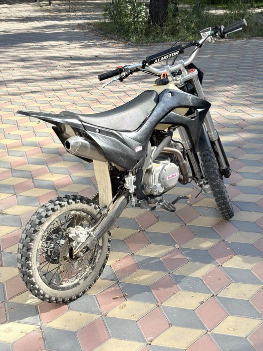 Продам пит байк 150 кубов