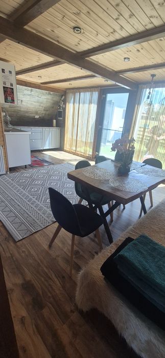 CABANĂ CU CIUBĂR | MĂRIȘEL | 250 LEI/PERS | Apusuri de vis