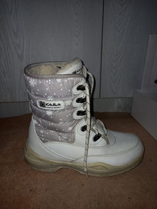 Продам женские сапоги