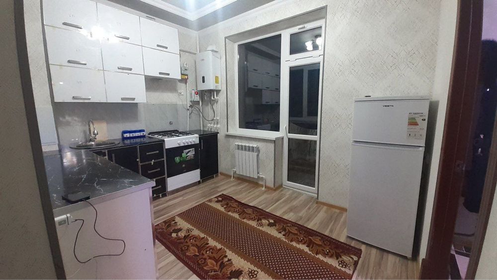 Navoiy sh. Student qizlar kerak 3 ta.