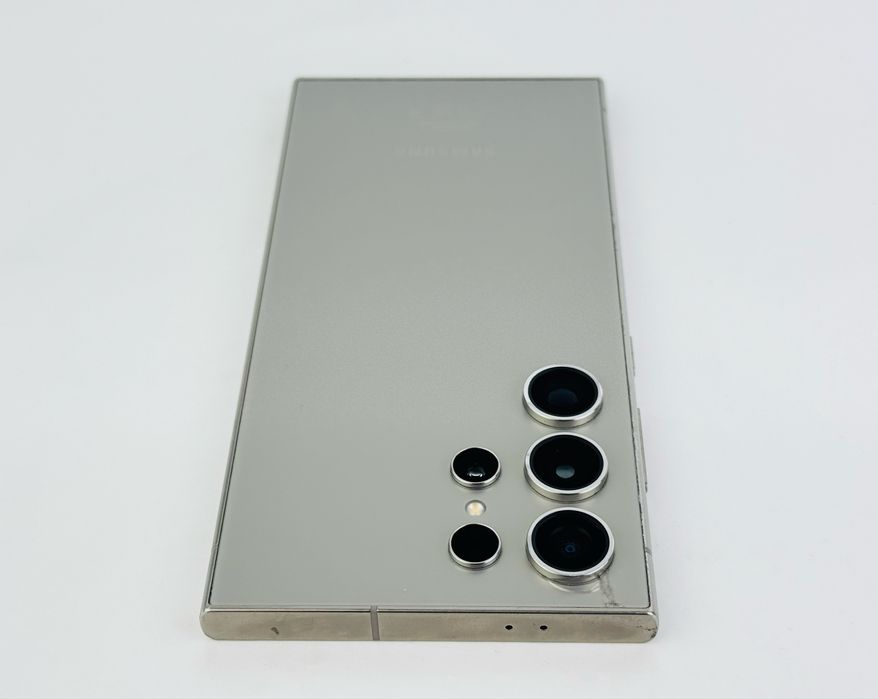 Samsung Galaxy S24 Ultra 5G 256GB 12RAM Gray Перфектен! Гаранция!
