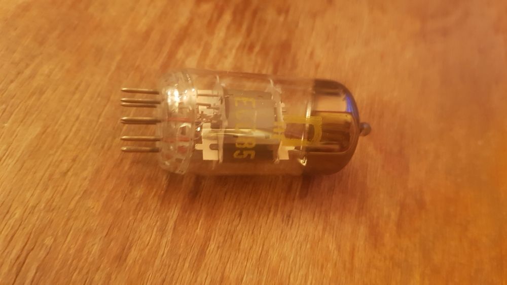 Lampi tuburi electronice radio