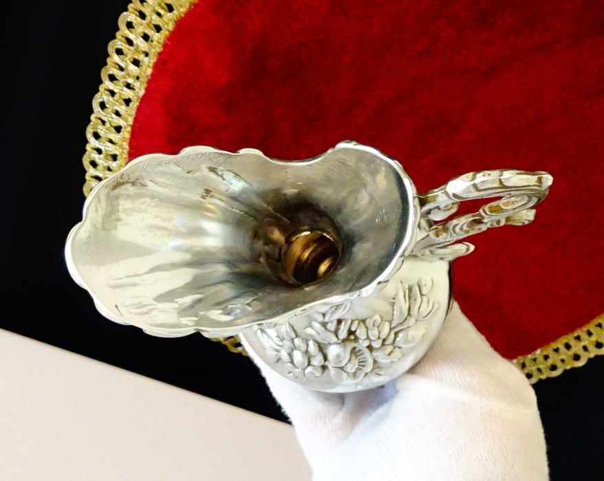 Италианска релефна кана от калай,барок