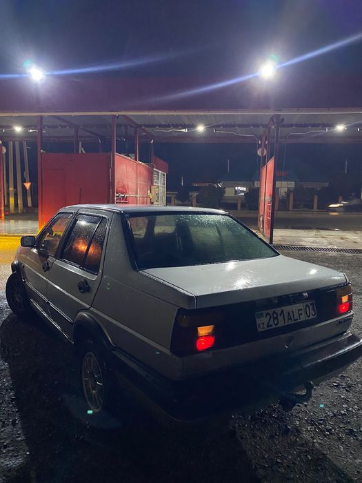 Продам срочно машину