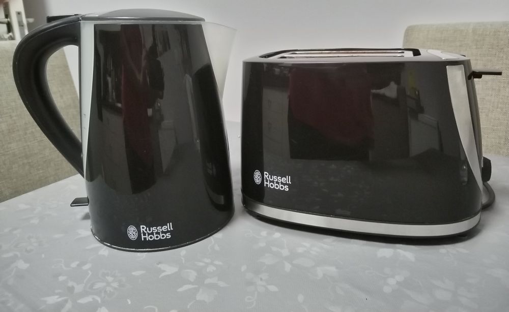 Set Fierbator si Prajitor paine Russell Hobbs