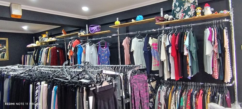 Închiriez spațiu comercial în Onesti