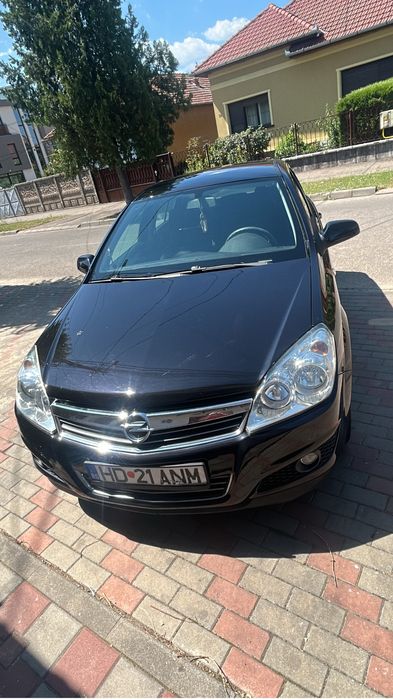 Vand Opel Astra  H Enjoy /AB berlina cu hayon