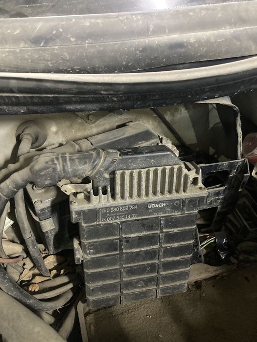 2 мерседеса 124