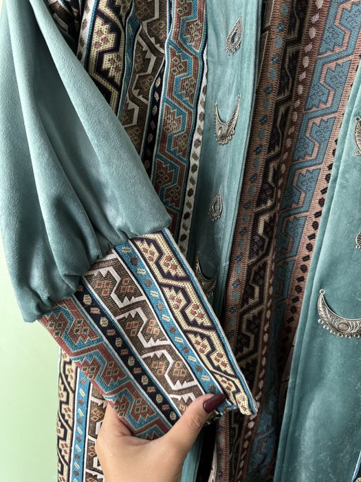 Комзол в нациальном стиле