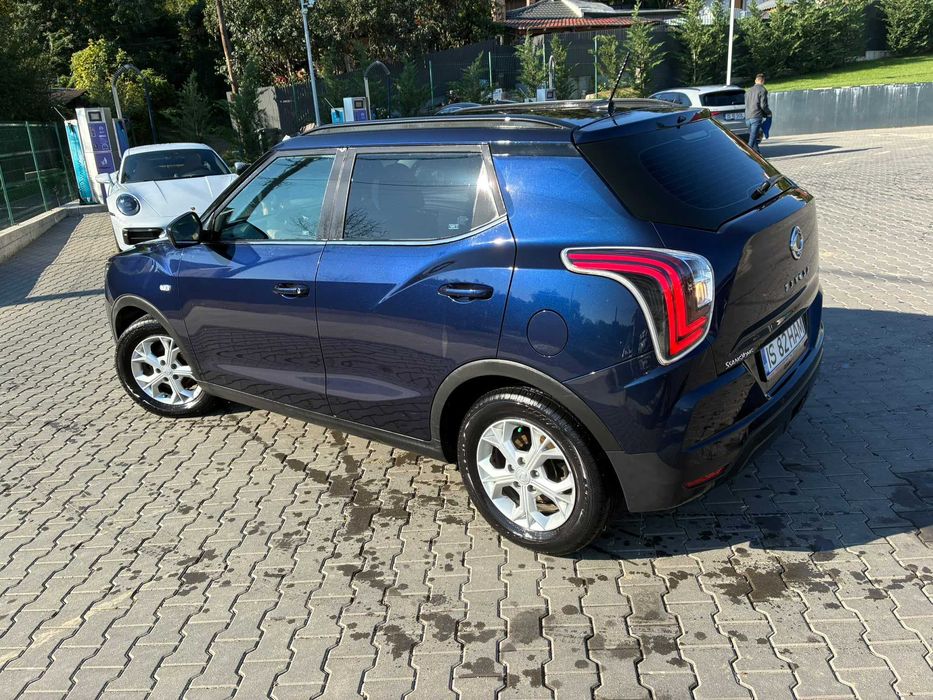 Tivoli 1.5 benzină manuală 163 cai